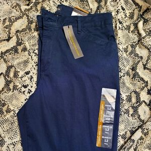 Lee Women’s Relaxed Fit Straight Leg Pant 12Tall